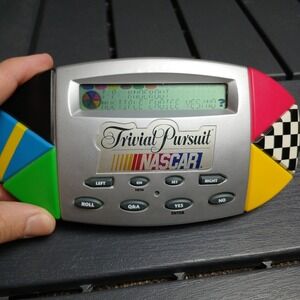 NASCAR VTG trivial pursuit hand held electronic game‎ Tested and Working - VG1